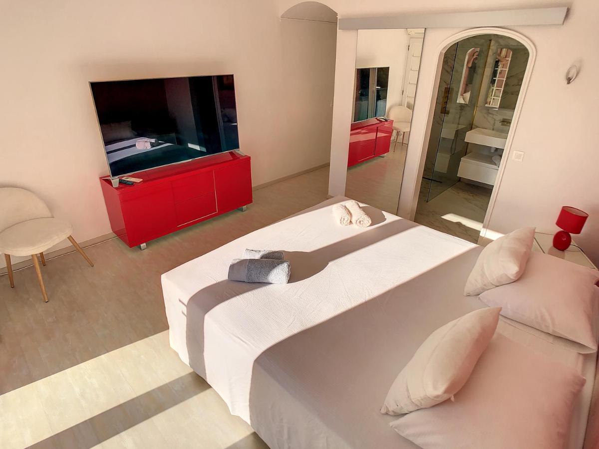 3 Bedrooms Villa Near Cannes - Pool & Jacuzzi - Sea View Mandelieu Exterior foto