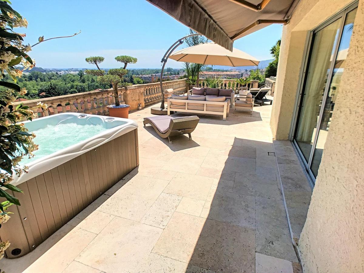 3 Bedrooms Villa Near Cannes - Pool & Jacuzzi - Sea View Mandelieu Exterior foto